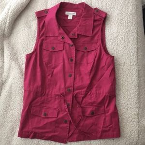 Christopher and Banks (M) Cargo Vest in magenta